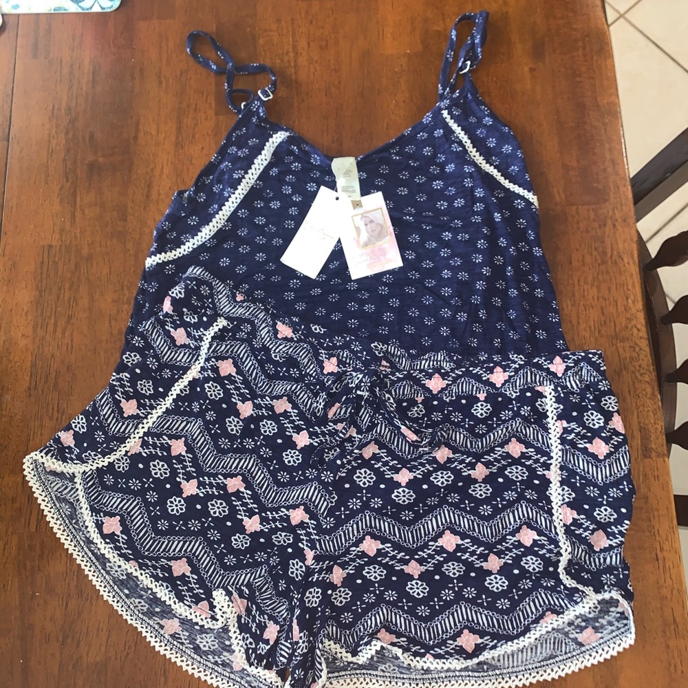 Jessica Simpson two piece pajamas set